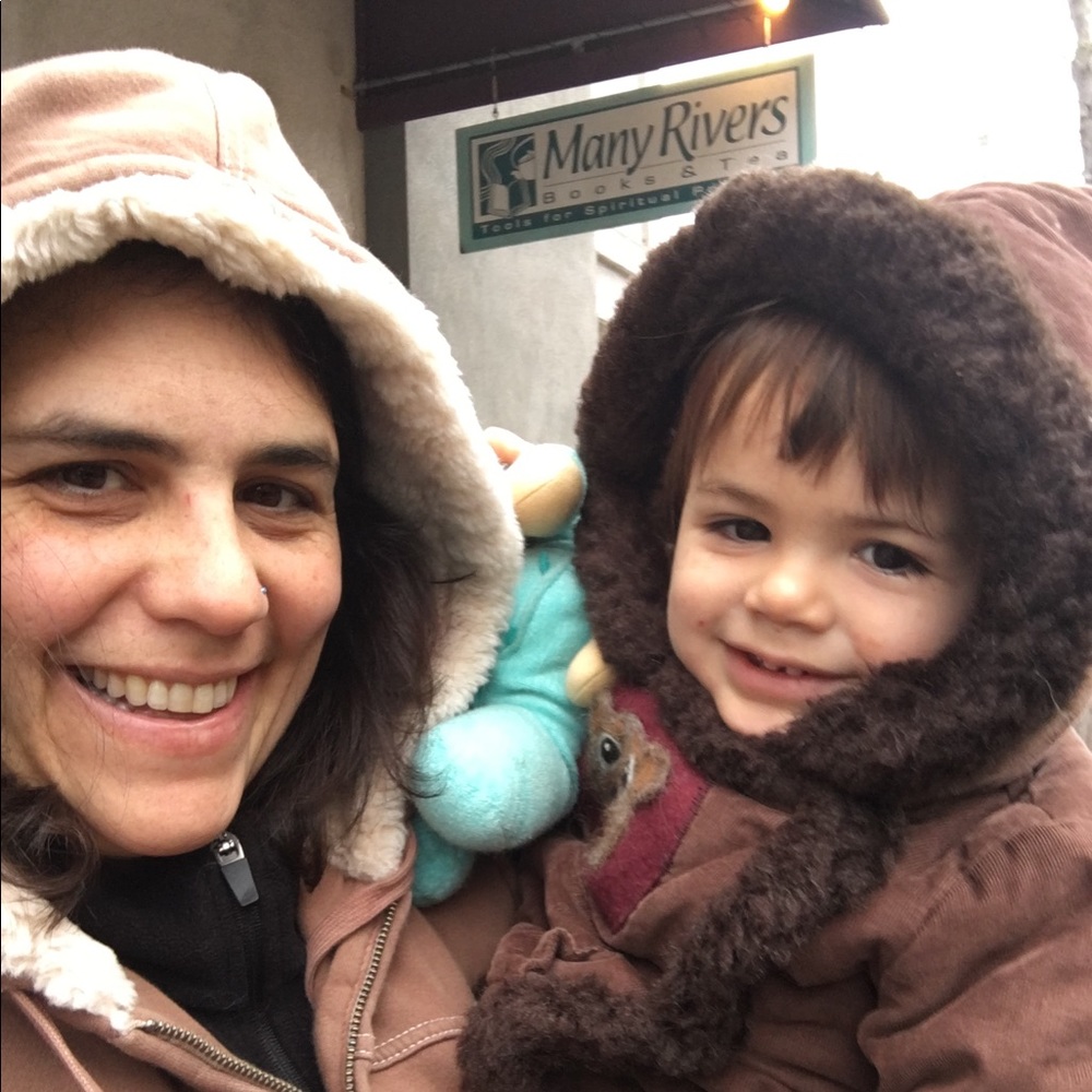 Meet your Posher, Caitlin